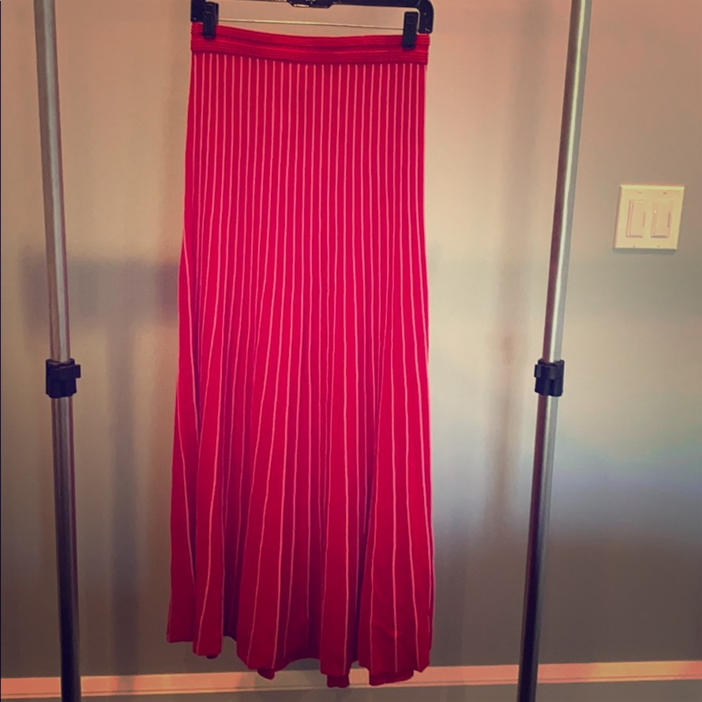 Maxi knit skirt